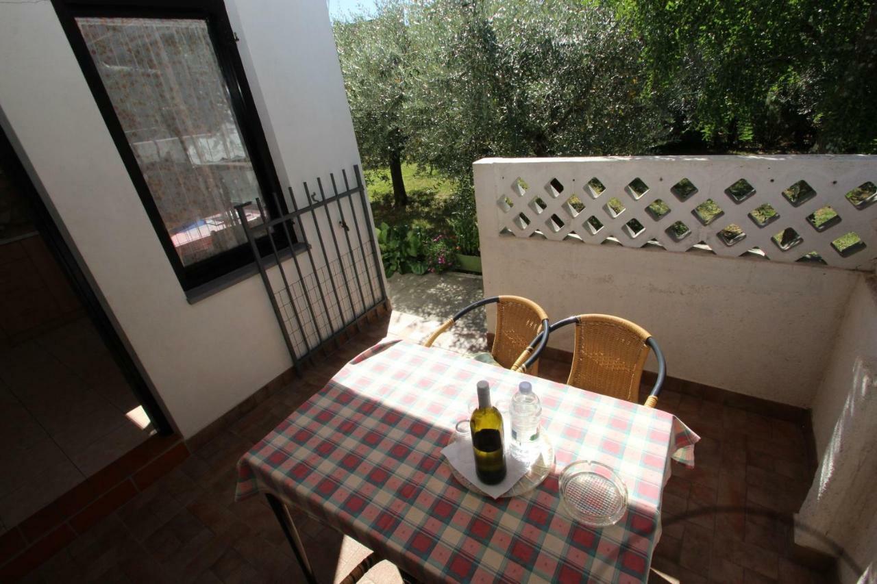 Apartment Sasa Bozac Porec Luaran gambar